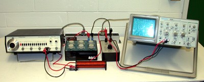 DEM52B - AC Resonance Damping in LRC Circuit